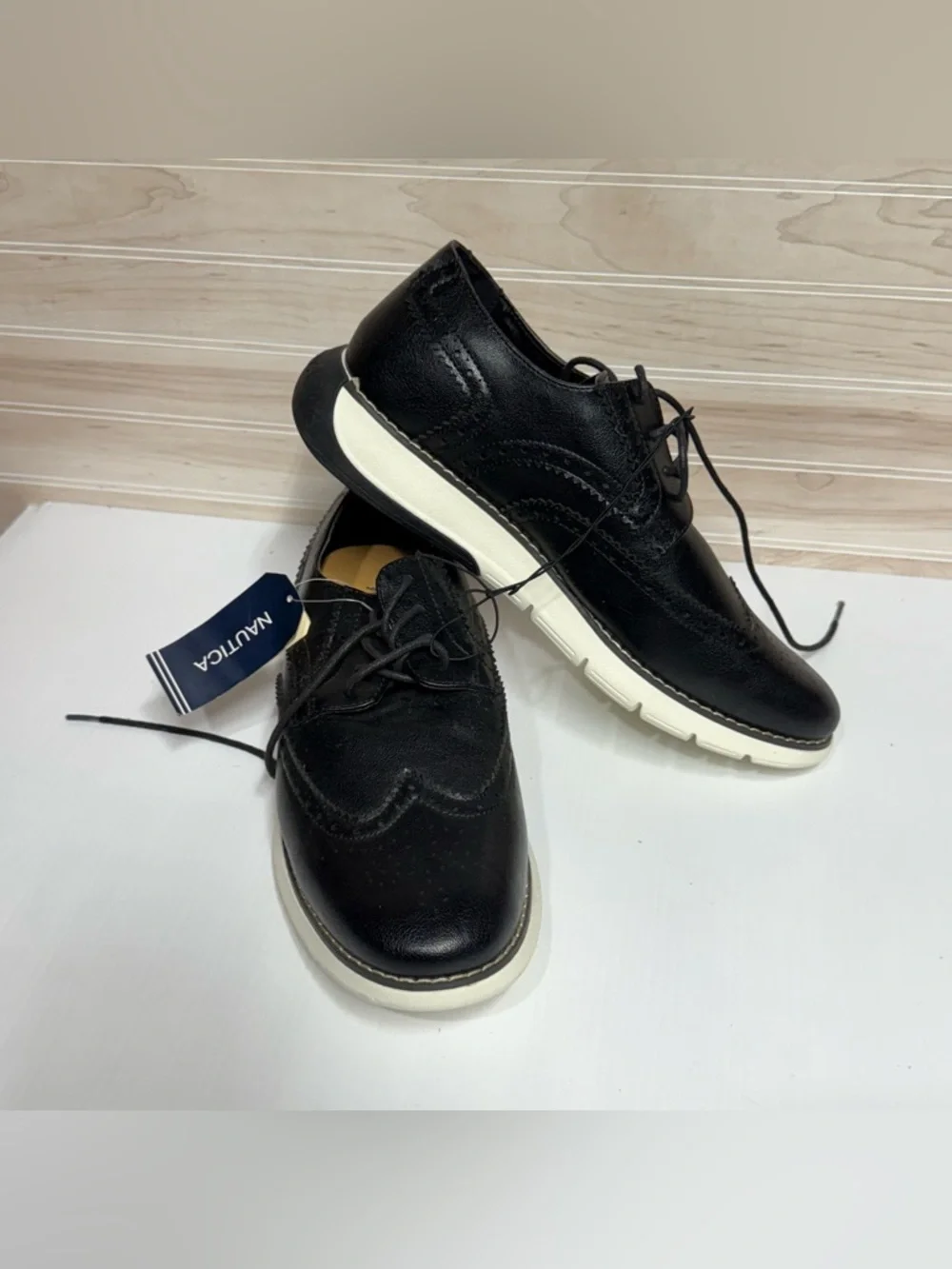 Nautica Black Leather Men's Lace-Up Shoe with Tan Insole - Picture 1 of 4